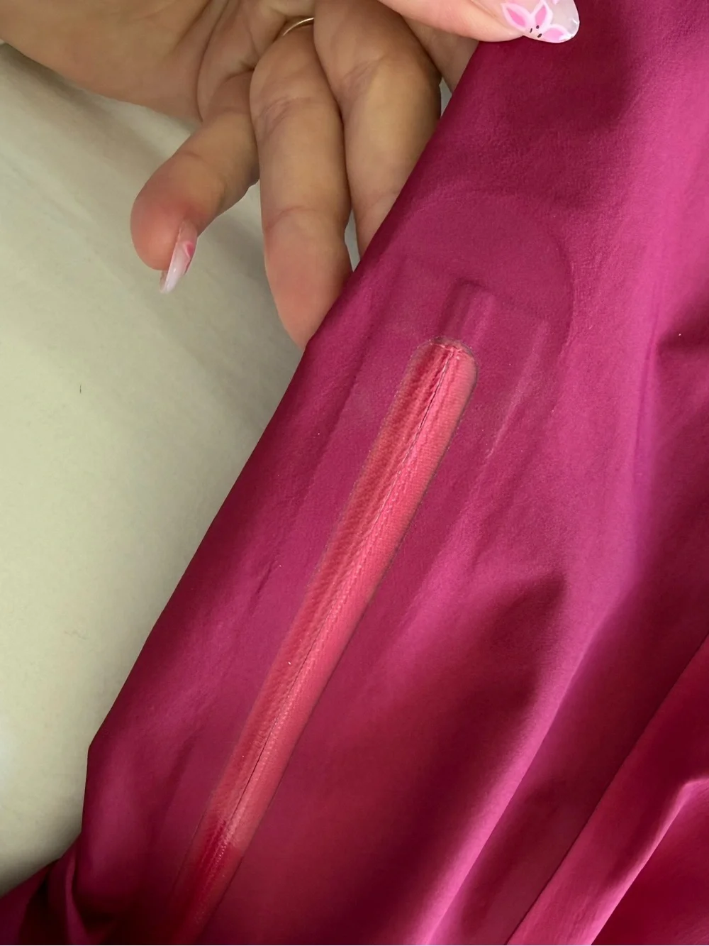 Arc'teryx Women's Magenta Waterproof Beta LT Jacket - Picture 4 of 8